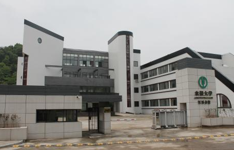 �F���r�y��W