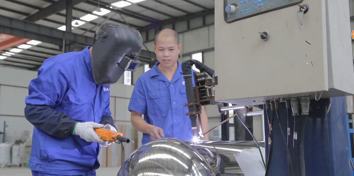 ԓ��θ��M���μӉ���ˮ��ʽ��